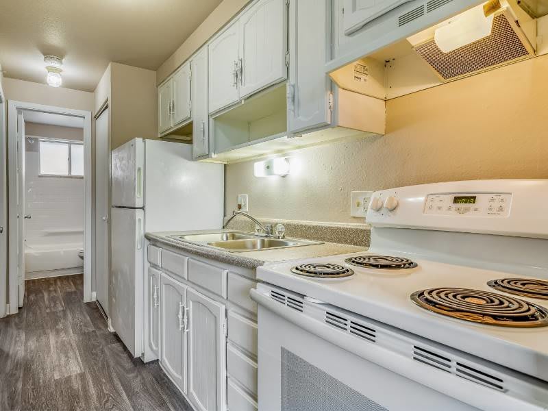 Bridge Square Apartments – photo 3