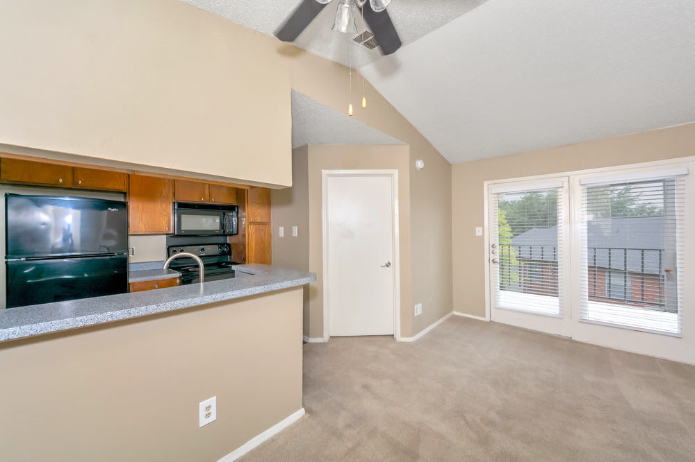 Oak Meadow Apartments – photo 3