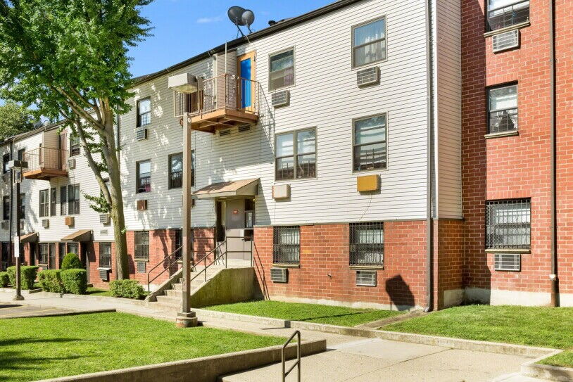 Brownsville Gardens- Affordable housing – photo 4