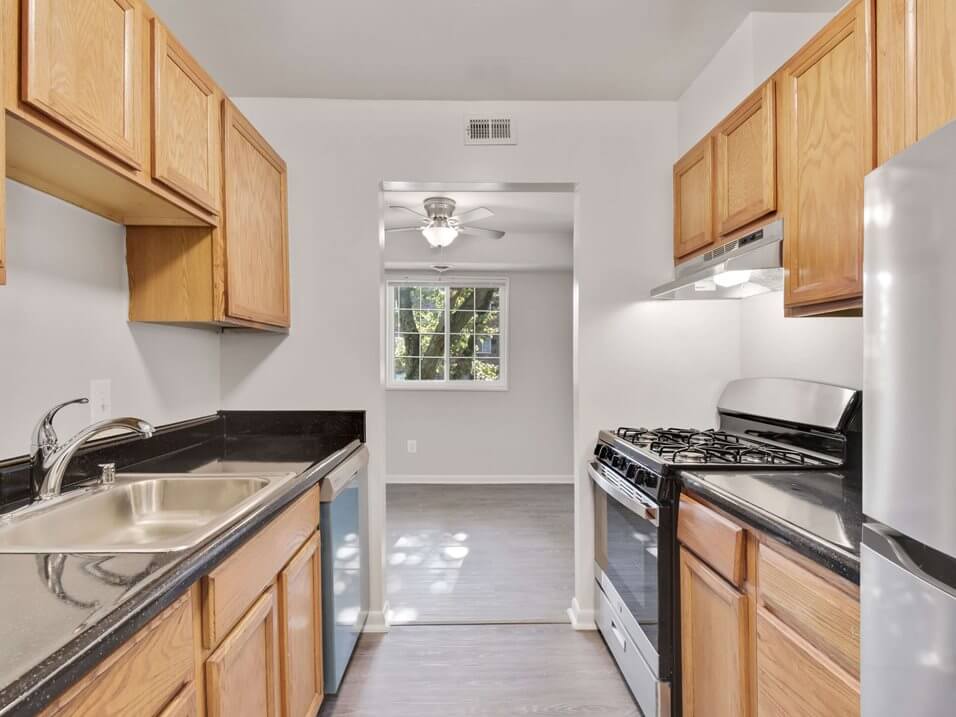 Dunhill South Apartments – photo 1