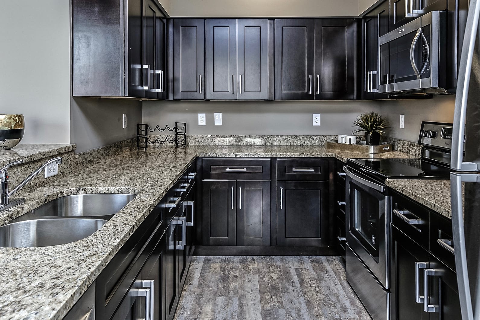 The Apartments at Lux 96 – photo 1