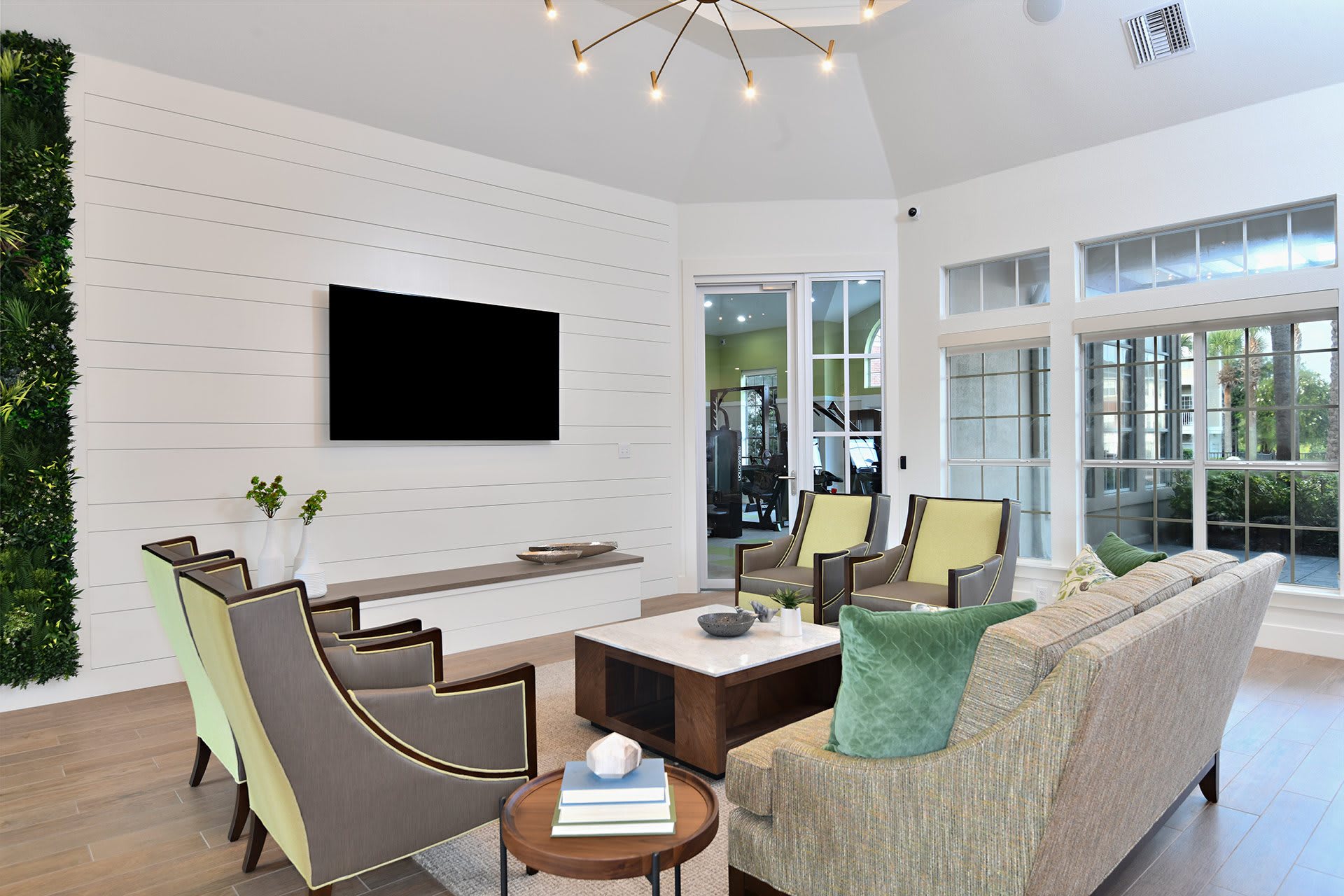 54 Magnolia – photo 3