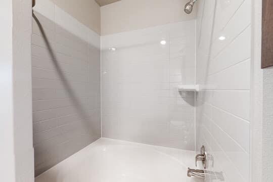 Residence at Oakmont Apartments – photo 2