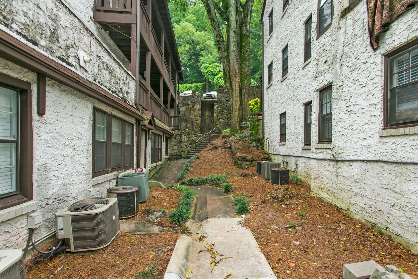 Manor Village – photo 5