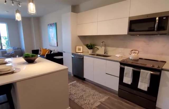One Norman Square property video
