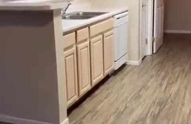 Donegal Pointe Apartments property video
