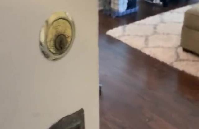 628 W. Roscoe Apt. property video