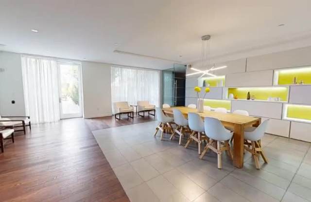DVORA Hamilton House property video