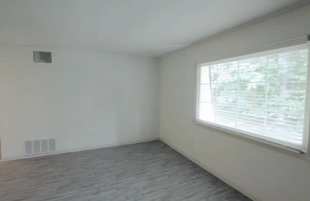 The Chateau Apartments property video