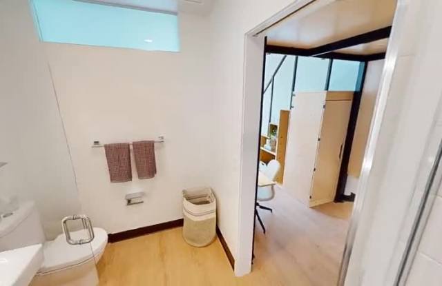 Art Studios property video