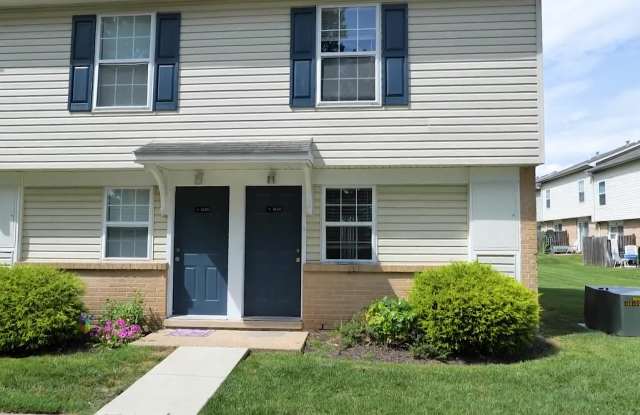 Townhomes at River Crossings property video