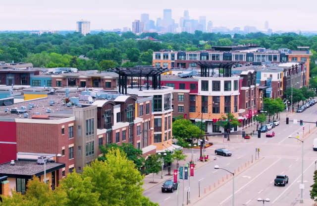 Excelsior & Grand property video