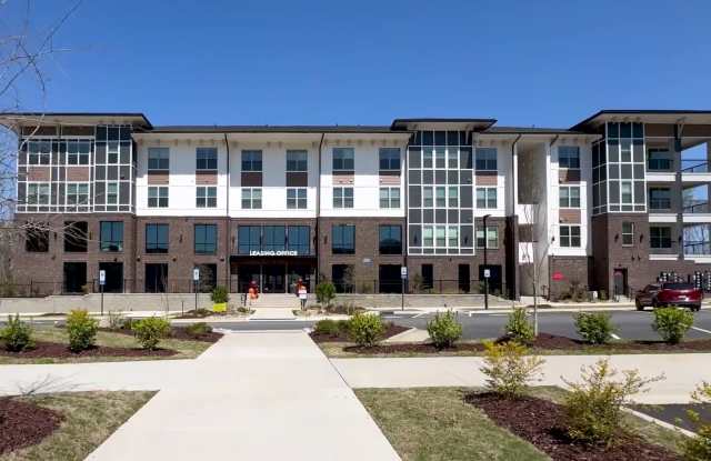 Linz Charlotte Apartments property video